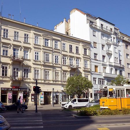 Orangehomes 4 Bdrm Apartment View To Synagogue Budapest Ngoại thất bức ảnh