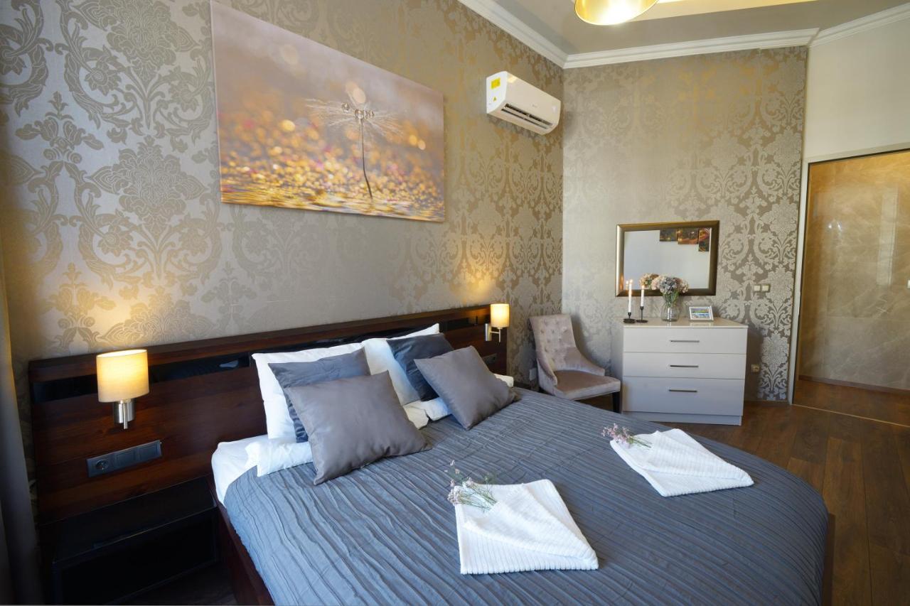 Orangehomes 4 Bdrm Apartment View To Synagogue Budapest Ngoại thất bức ảnh